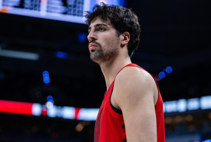 开云体育-30+6+2+2，因为他老了，交易他，结果他焕发新生，要带队进季后赛|霍勒迪|开拓者|朱霍勒迪|快船|阿夫迪亚_新浪体育_新浪新闻